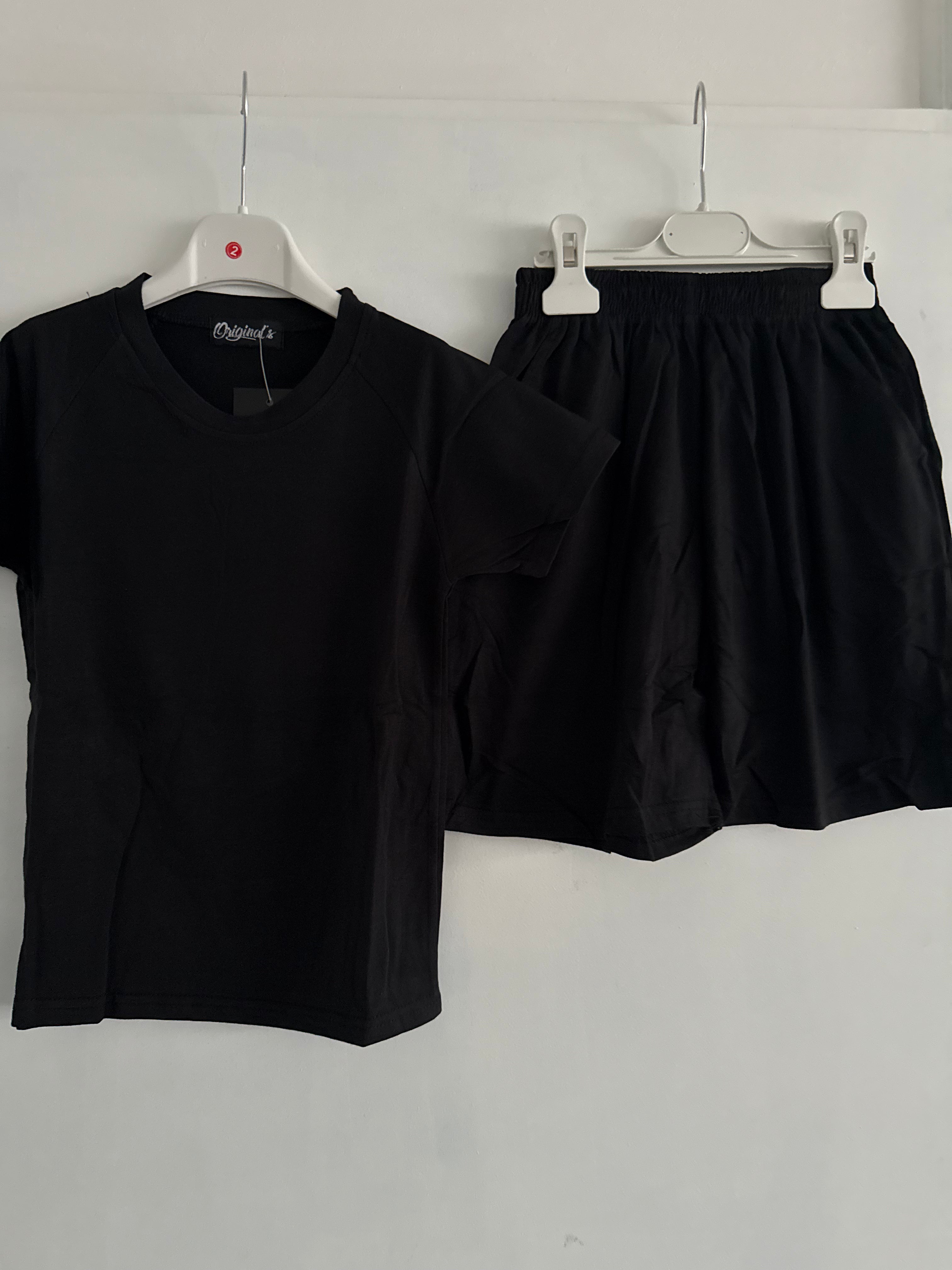 Casual Set – Comfortabele Everyday Look 🖤